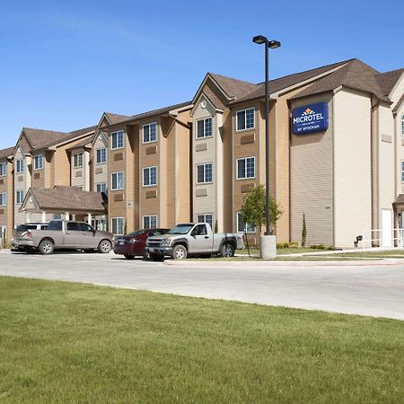 Microtel Inn & Suites Pleasanton Buitenkant foto