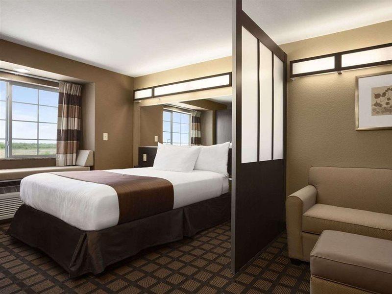 Microtel Inn & Suites Pleasanton Buitenkant foto