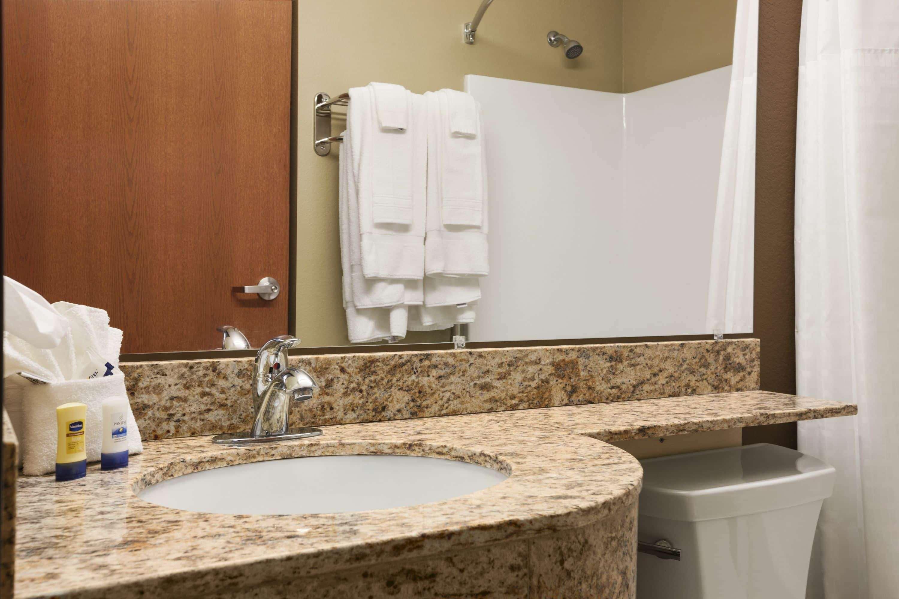 Microtel Inn & Suites Pleasanton Buitenkant foto