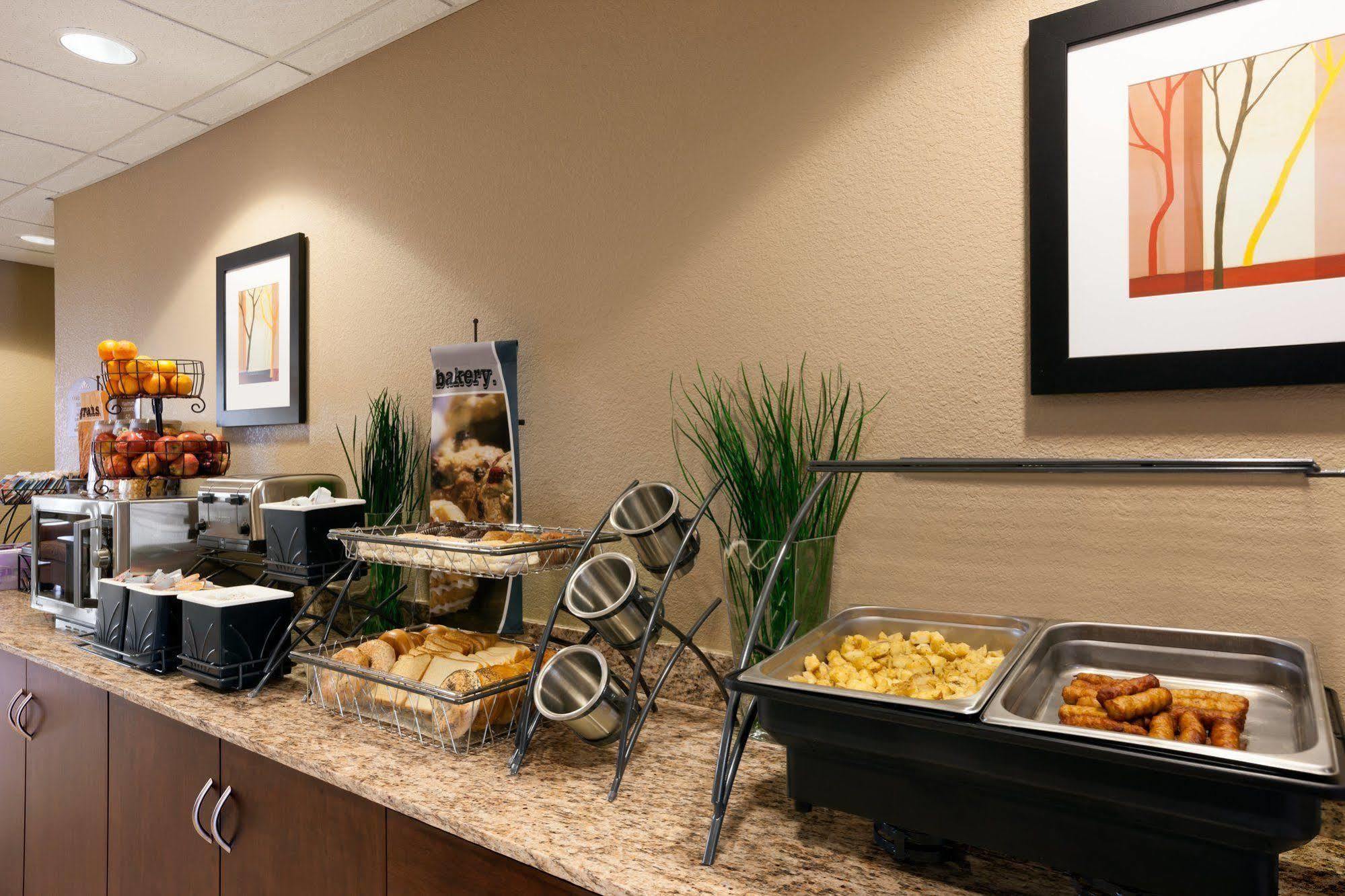 Microtel Inn & Suites Pleasanton Buitenkant foto